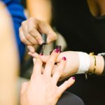 Curso de uñas para principiantes vs. cursos avanzados cuál elegir según tu perfil