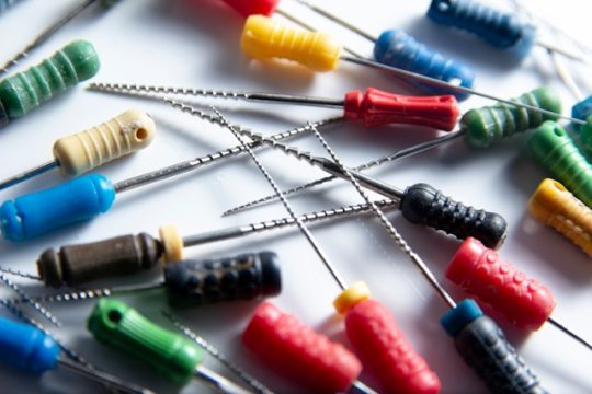 Endodoncia qué es, cuándo se necesita y cuánto cuesta