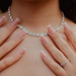 Uñas acrílicas vs gel que técnica domina y dónde formarse